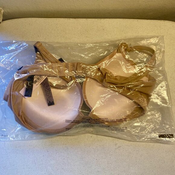 Victoria’s Secret Very Sexy Push Up Bra Nude Size 34B New With Tags & Packaging - Picture 9 of 14
